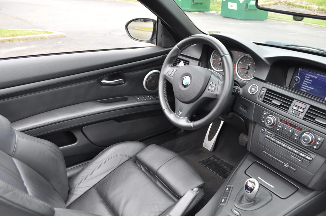 2012 BMW E93 M3 Convertible - Image 13 of 31