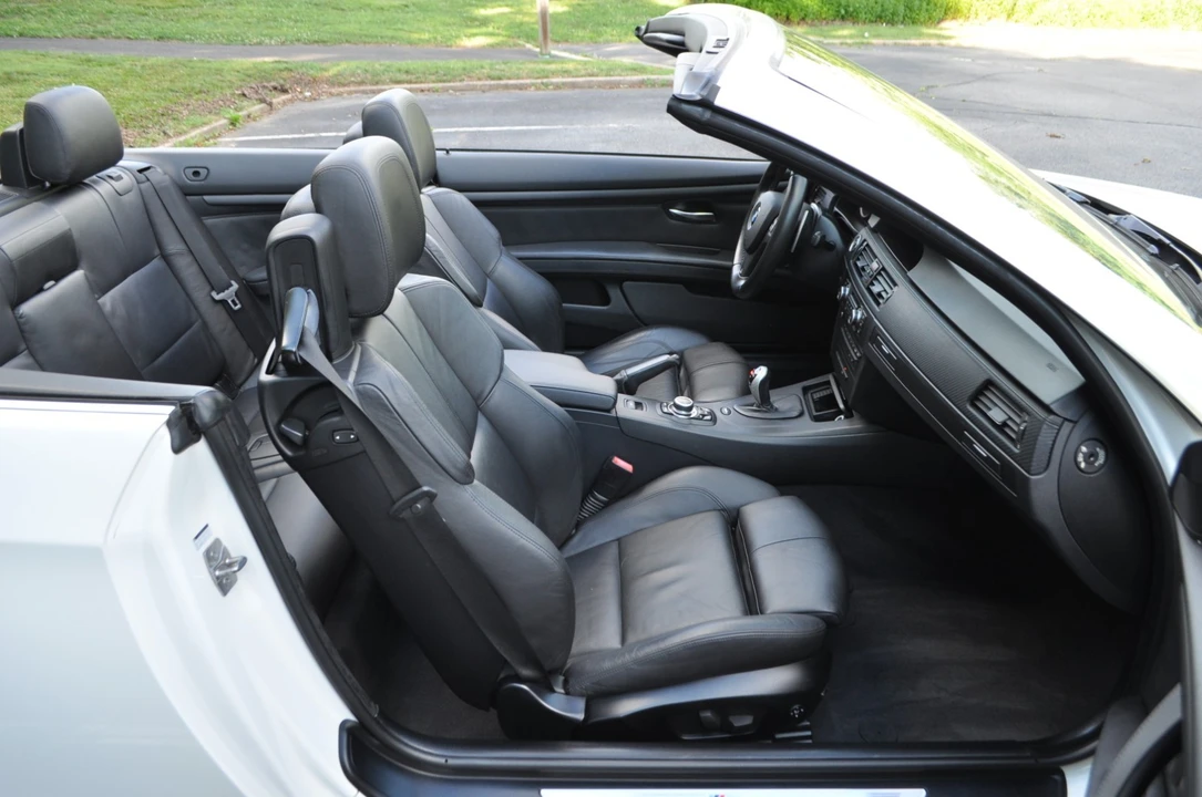2012 BMW E93 M3 Convertible - Image 11 of 31