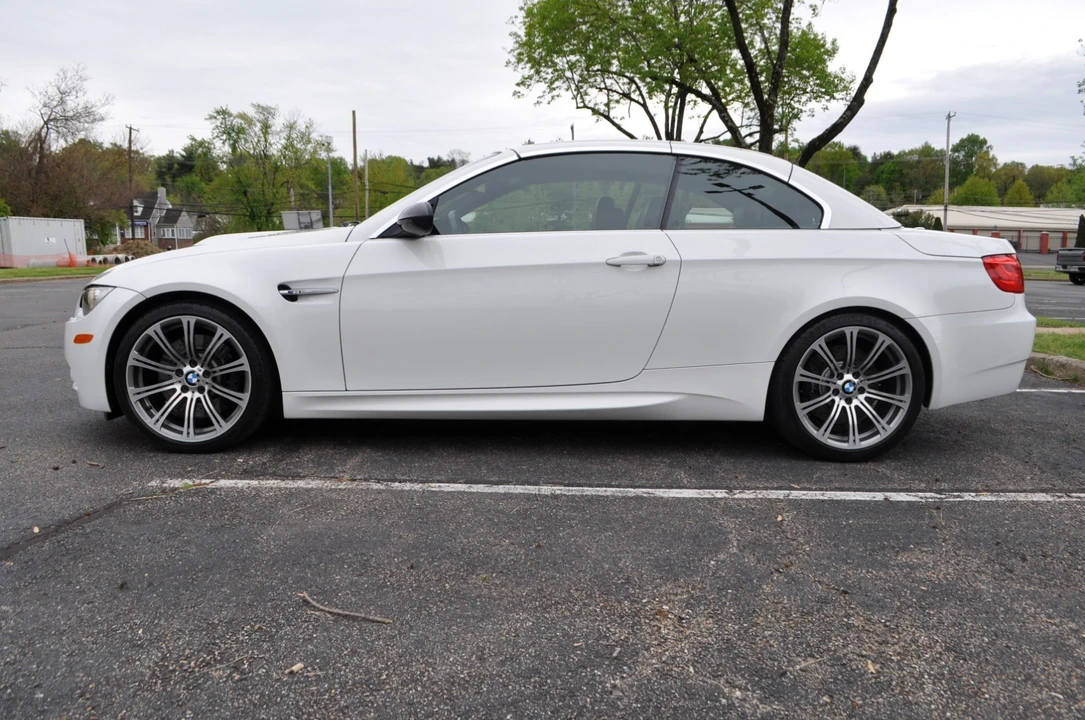 2012 BMW E93 M3 Convertible - Image 23 of 31