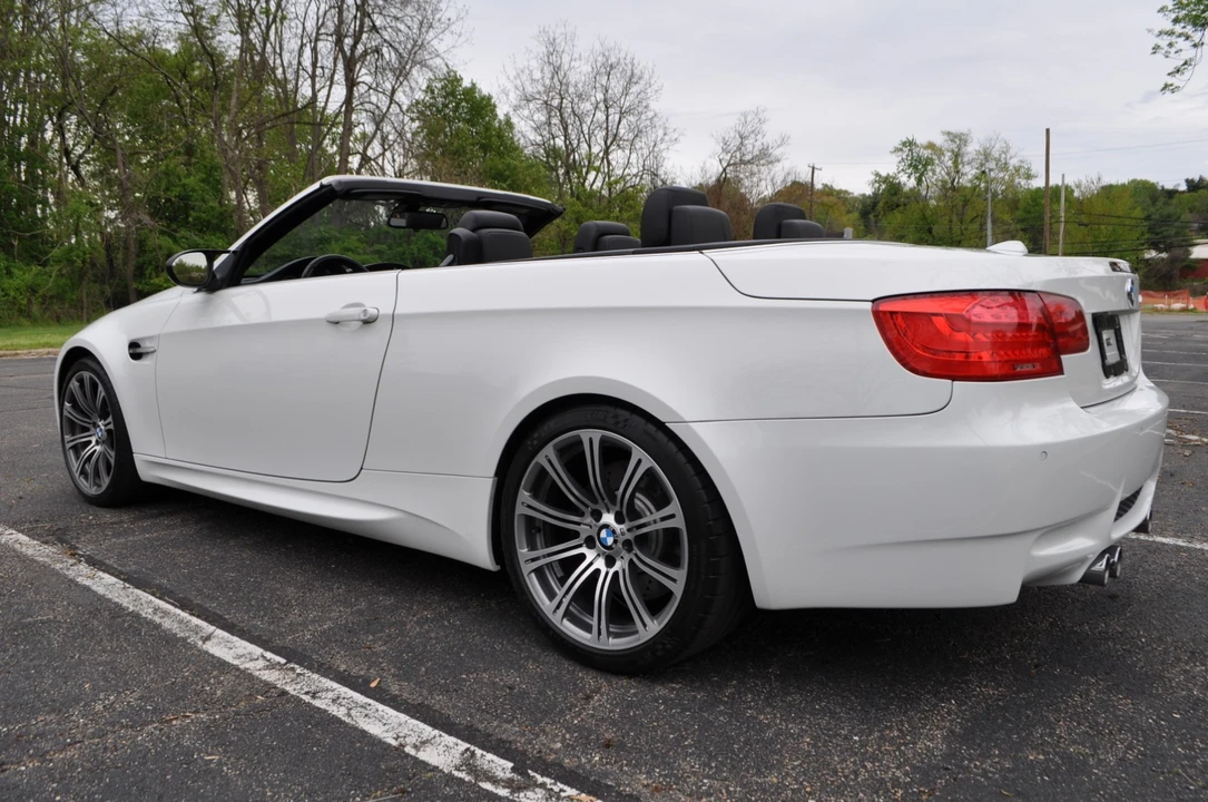 2012 BMW E93 M3 Convertible - Image 3 of 31