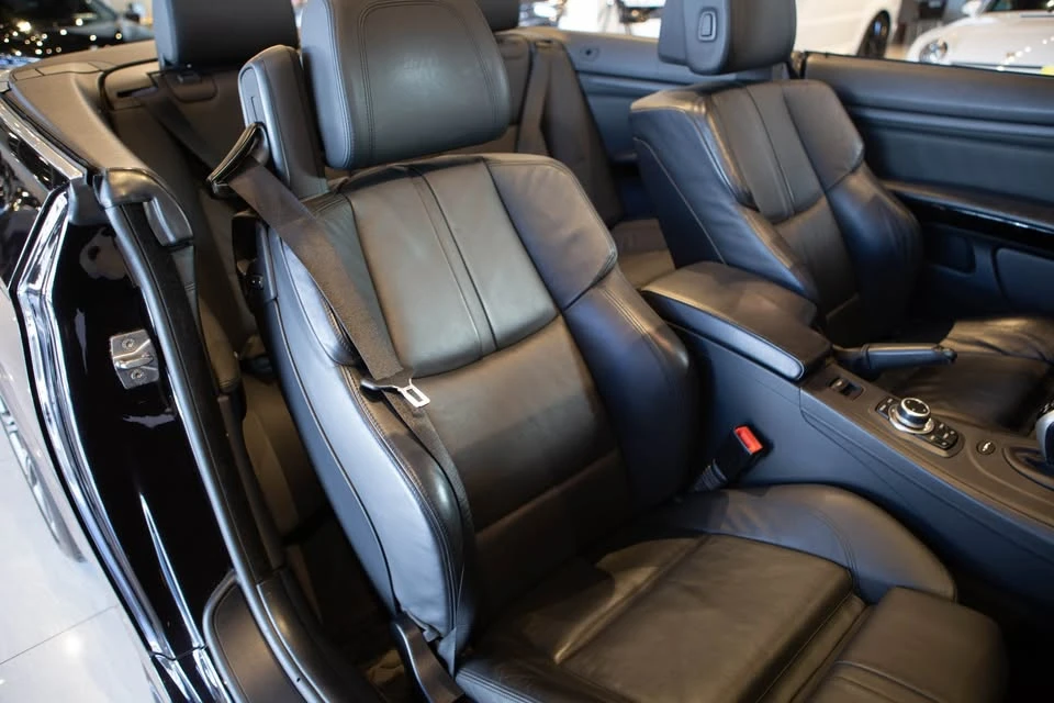 2012 BMW E93 M3 Convertible - Image 14 of 20