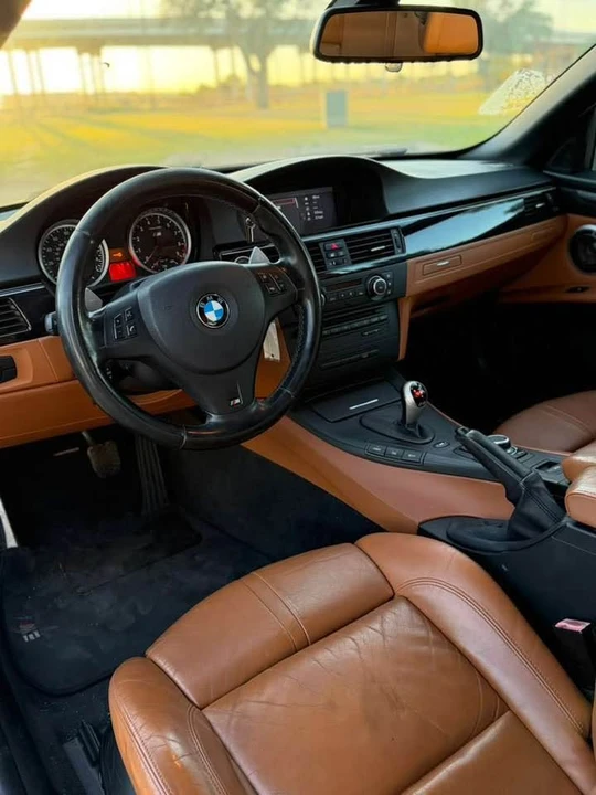 2012 BMW E93 M3 Convertible - Image 9 of 17