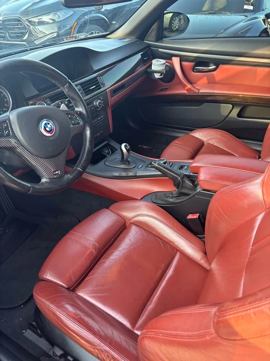 2012 BMW E93 M3 Convertible - Image 3 of 4