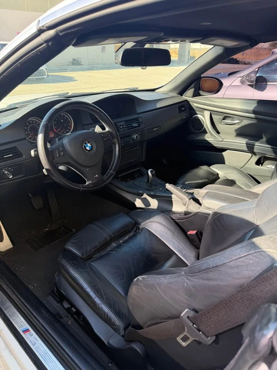 2012 BMW E93 M3 Convertible - Image 13 of 18