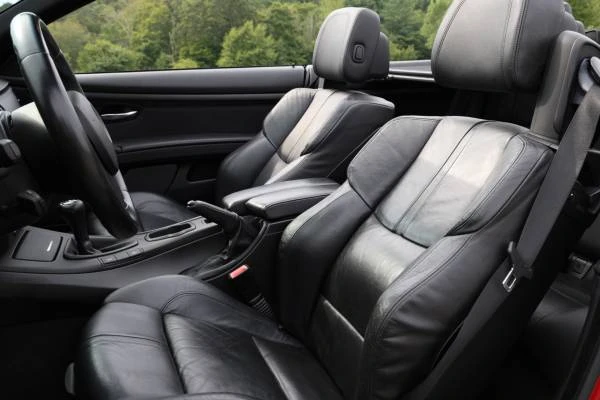 2012 BMW E93 M3 Convertible - Image 10 of 11