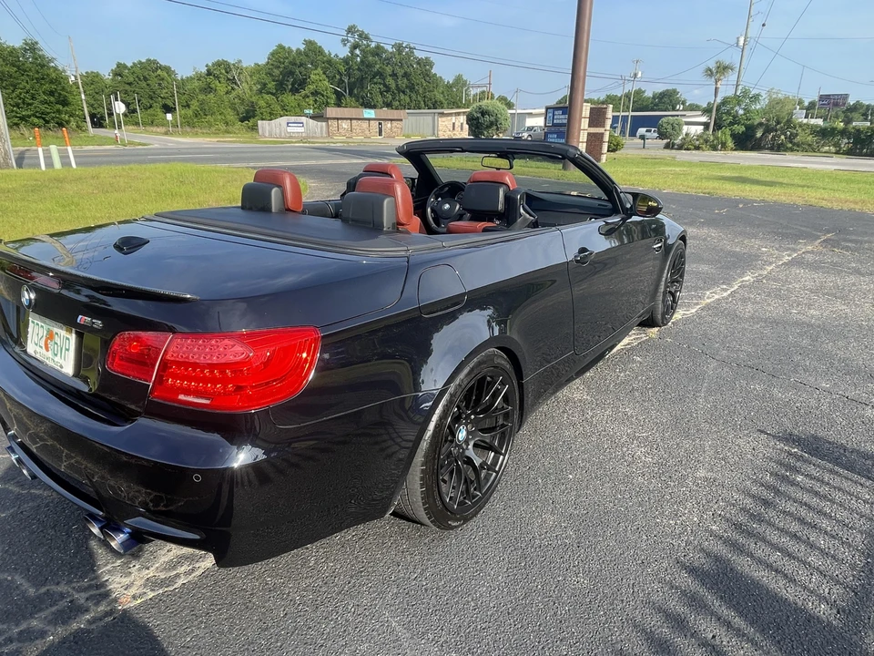 2012 BMW E93 M3 Convertible - Image 9 of 31
