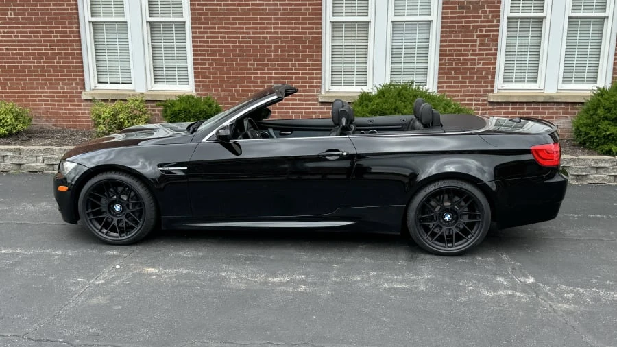 2012 BMW E93 M3 Convertible - Image 2 of 12