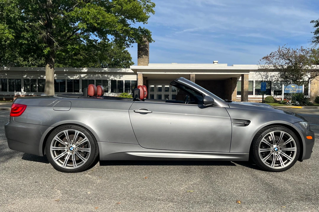 2012 BMW E93 M3 Convertible - Image 3 of 31