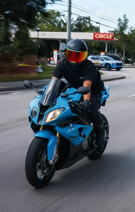 2012 BMW S1000 - Image 10 of 12