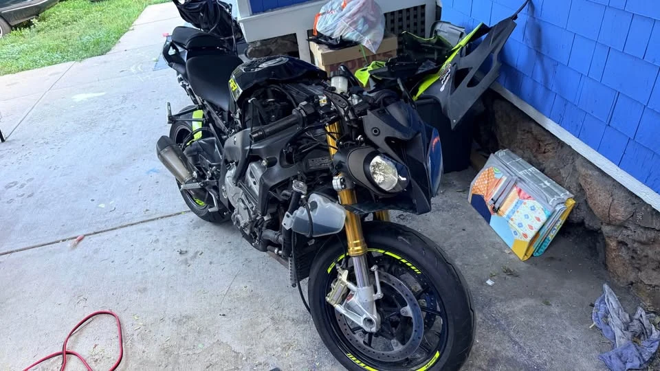 2012 BMW S1000 - Image 3 of 4