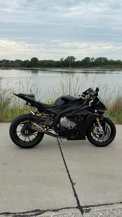 2012 BMW S1000 - Image 3 of 10