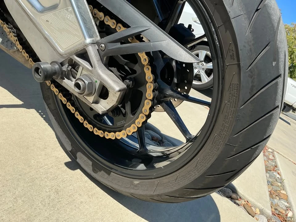 2012 BMW S1000 - Image 2 of 4