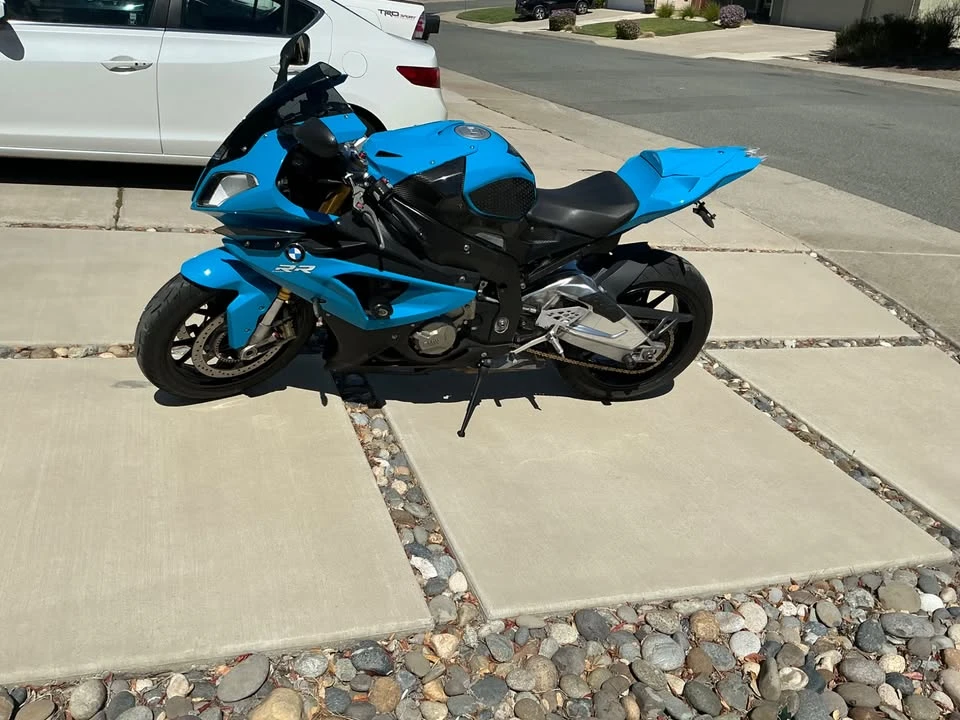 2012 BMW S1000 - Image 3 of 4