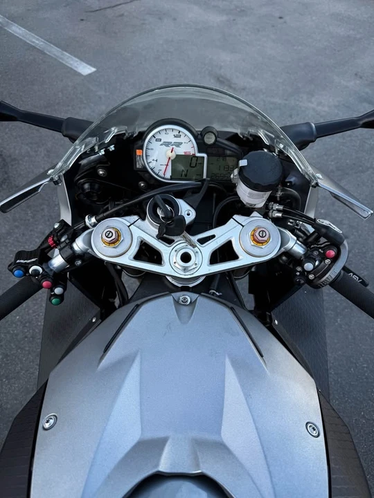 2012 BMW S1000 - Image 12 of 13