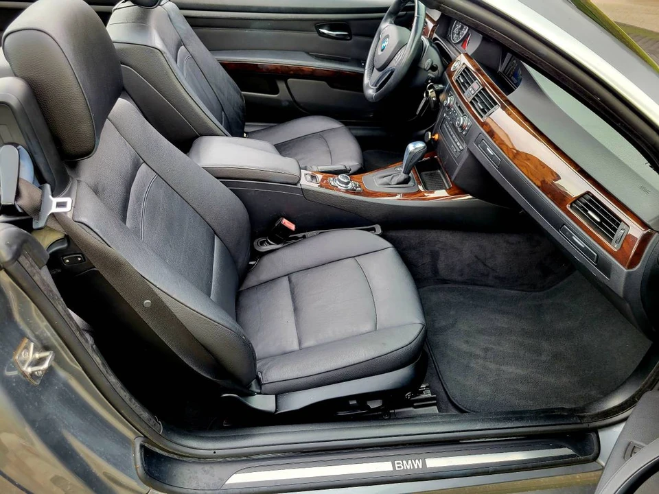 2012 BMW E93 3 Series Convertible - Image 17 of 20
