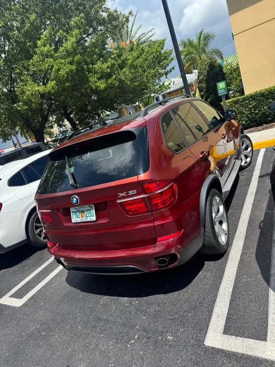 2012 BMW E70 X5 4.8i & xDrive50i - Image 5 of 8