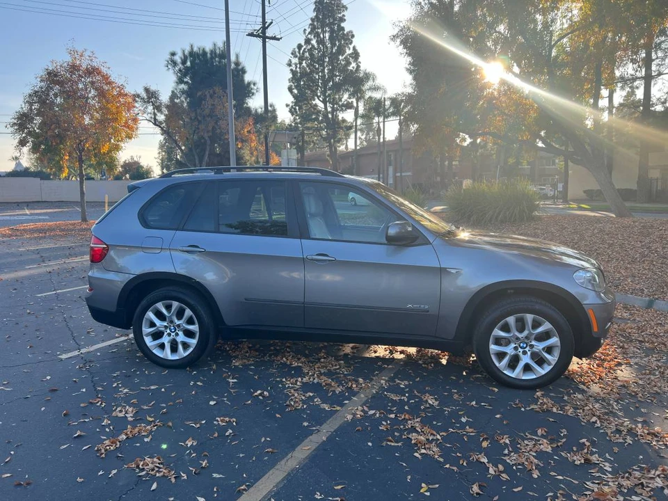 2012 BMW E70 X5 - Image 2 of 11