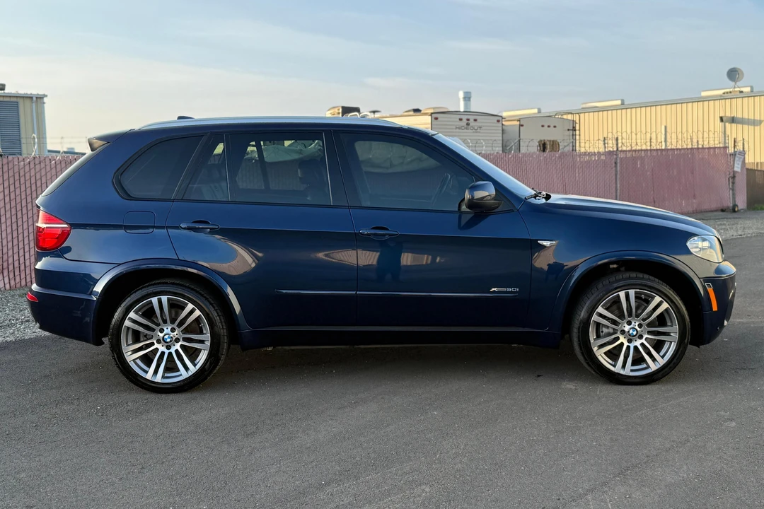 2012 BMW E70 X5 4.8i & xDrive50i - Image 3 of 31
