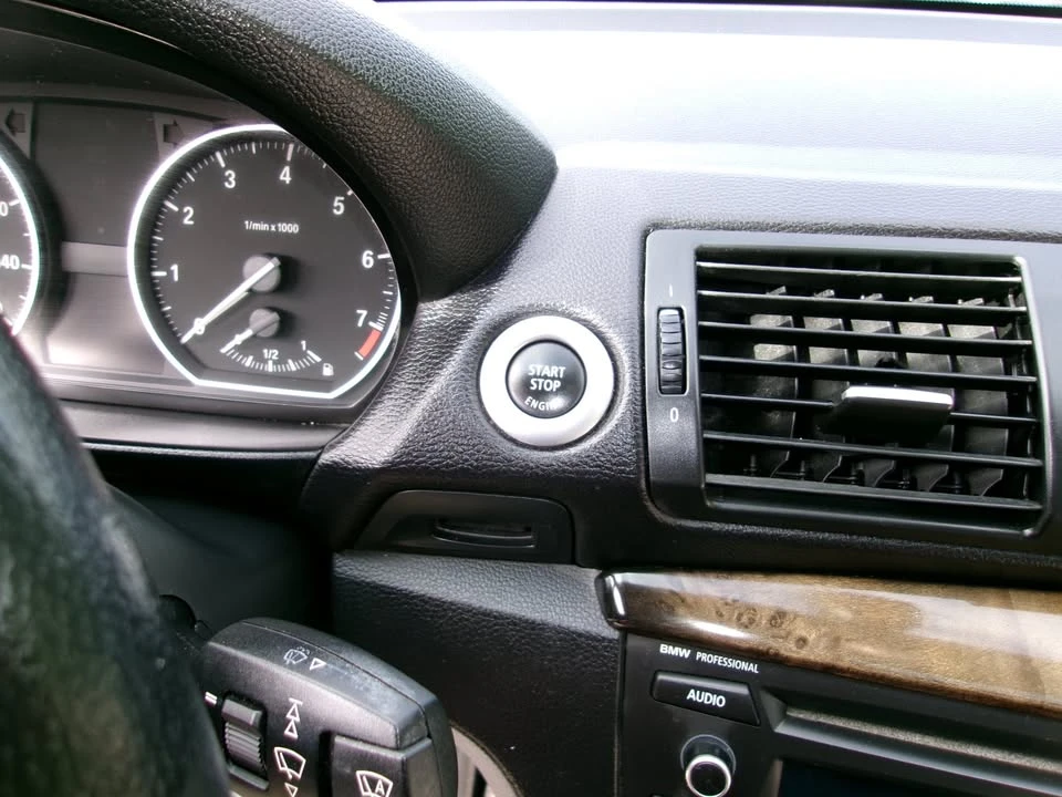2012 BMW E81/E82/E88 1 Series - Image 11 of 20