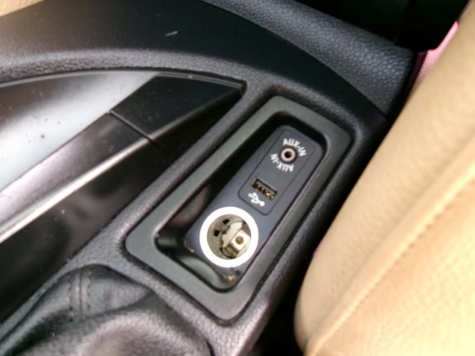 2012 BMW E81/E82/E88 1 Series - Image 14 of 20