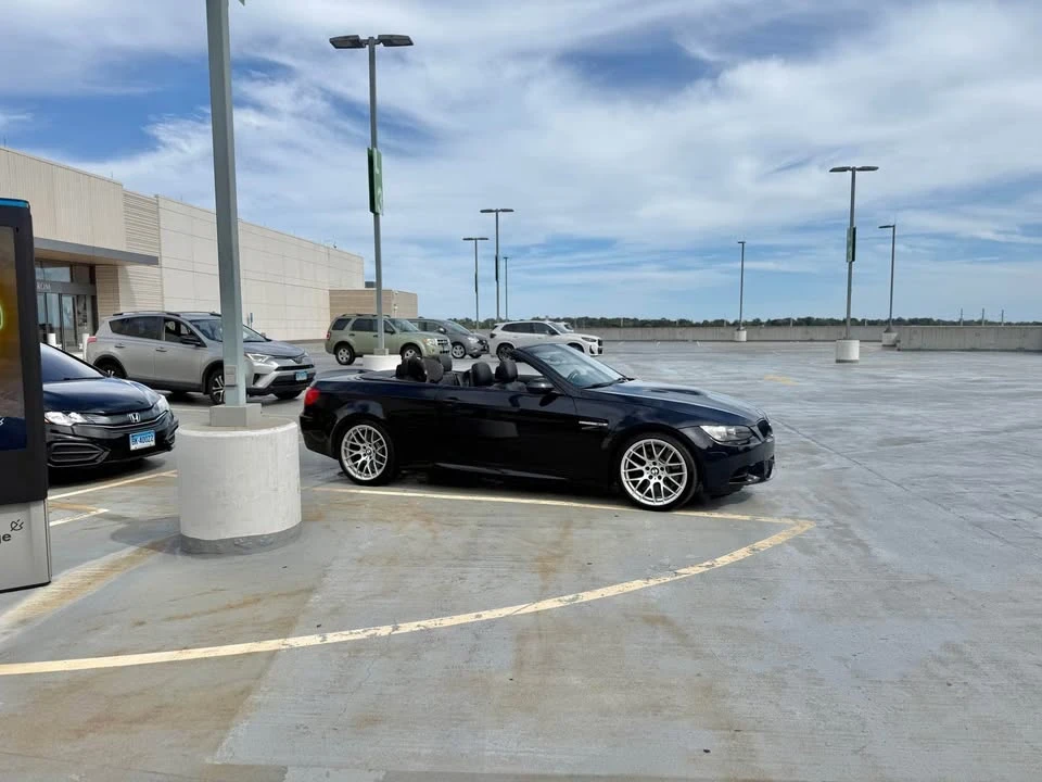 2012 BMW E93 M3 Convertible - Image 3 of 4
