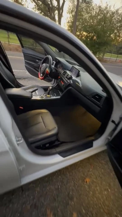 2012 BMW 3 Series - Image 7 of 7