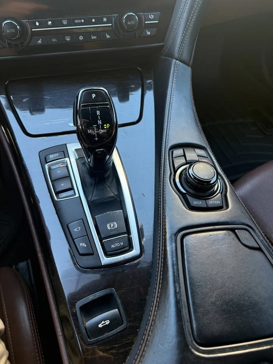 2012 BMW M5 - Image 4 of 8
