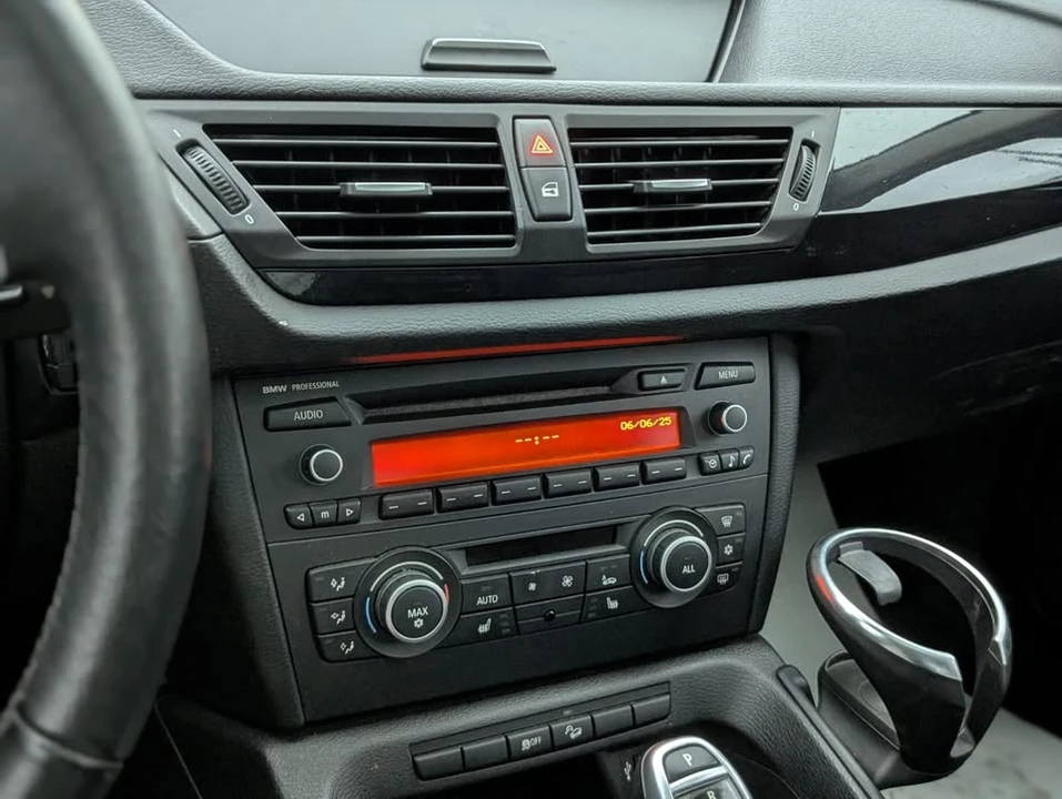 2012 BMW E84 X1 - Image 12 of 12