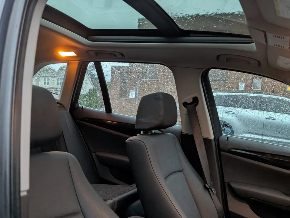 2012 BMW E84 X1 - Image 8 of 12
