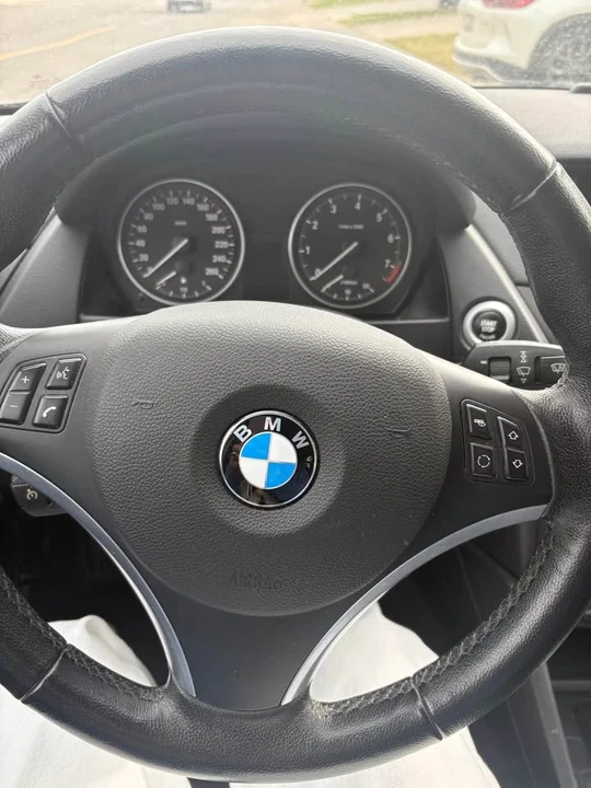 2012 BMW E84 X1 - Image 10 of 16