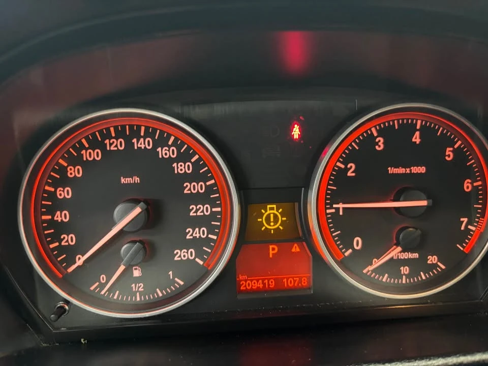 2012 BMW E84 X1 - Image 11 of 16