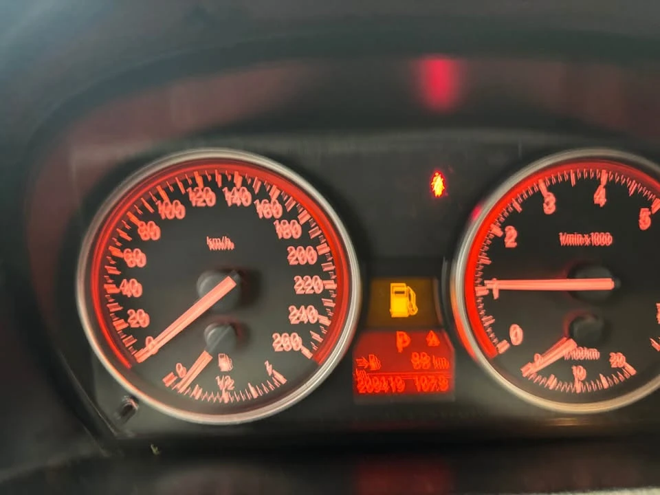 2012 BMW E84 X1 - Image 12 of 16