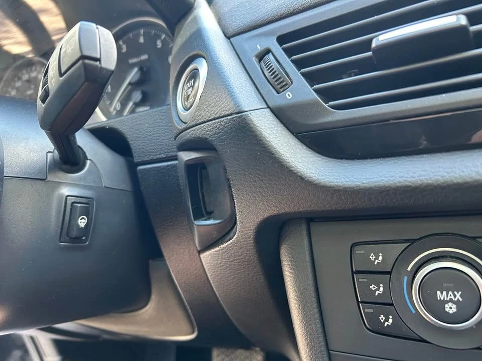 2012 BMW E84 X1 - Image 12 of 16