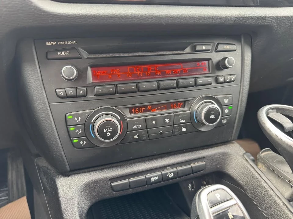 2012 BMW E84 X1 - Image 16 of 19