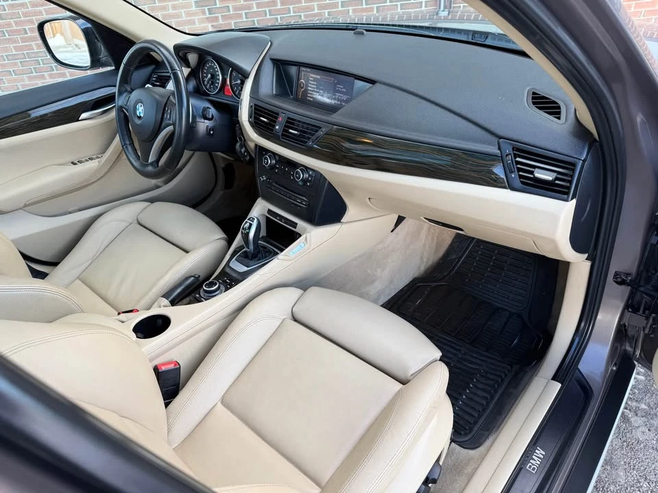 2012 BMW E84 X1 - Image 11 of 14