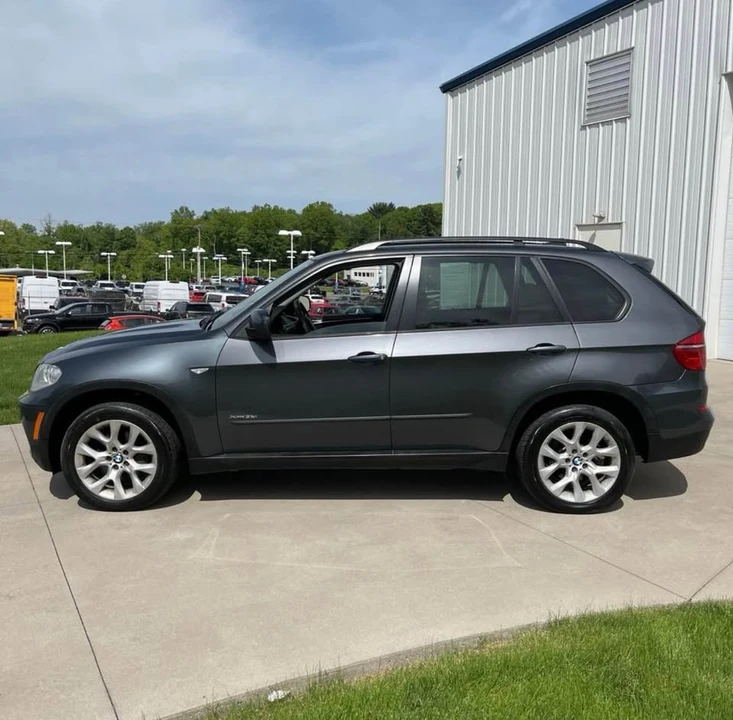 2012 BMW E70 X5 - Image 2 of 10