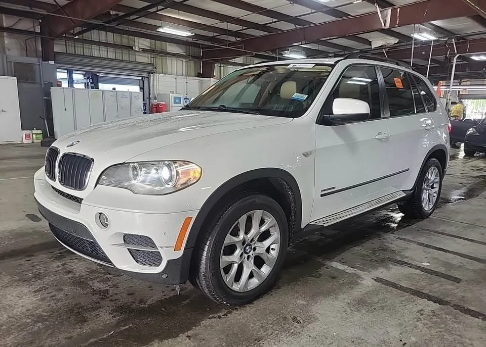 2012 BMW E70 X5 - Image 2 of 8