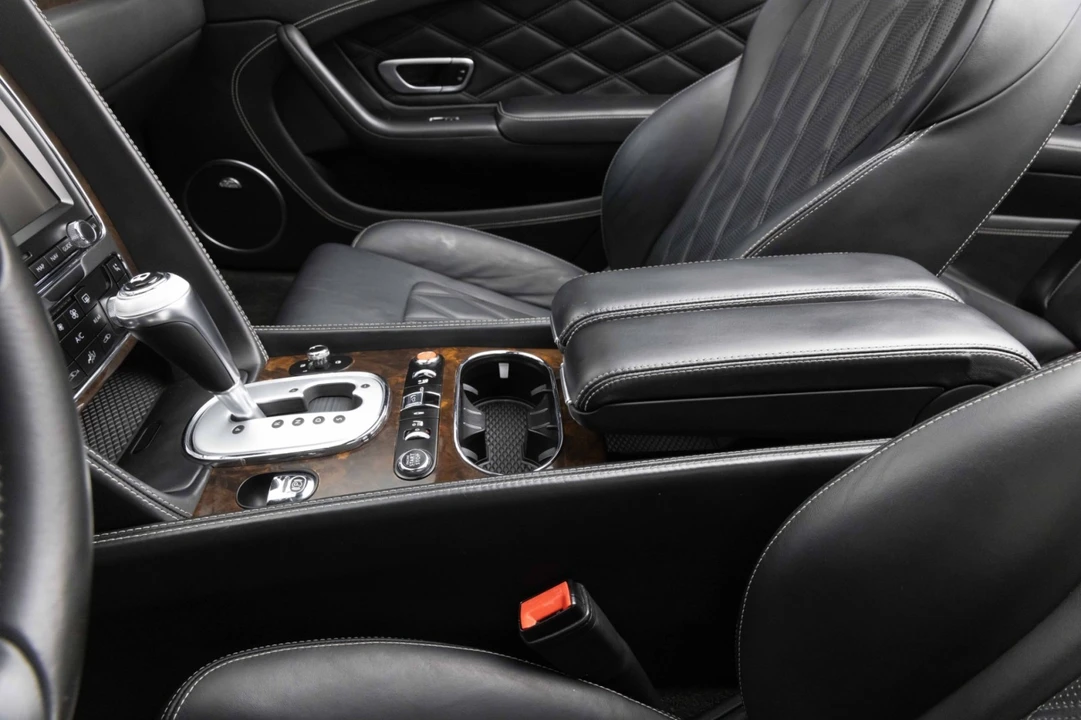 2012 Bentley Continental - Image 24 of 31