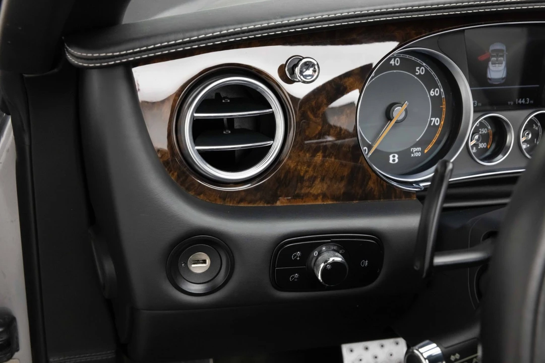 2012 Bentley Continental - Image 28 of 31