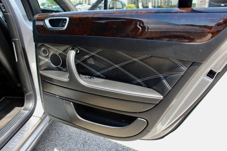 2012 Bentley Continental Flying Spur - Image 10 of 12