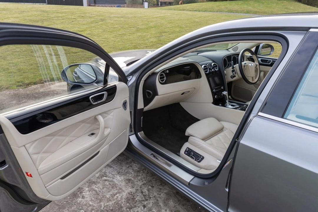 2012 Bentley Continental Flying Spur - Image 26 of 30