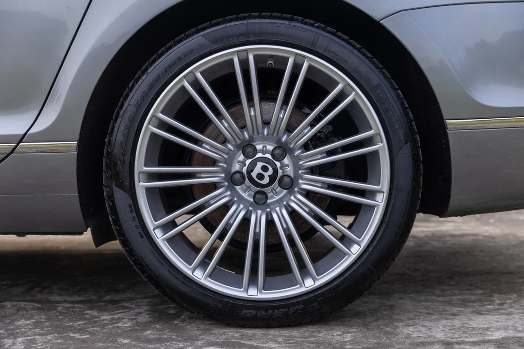 2012 Bentley Continental Flying Spur - Image 19 of 30