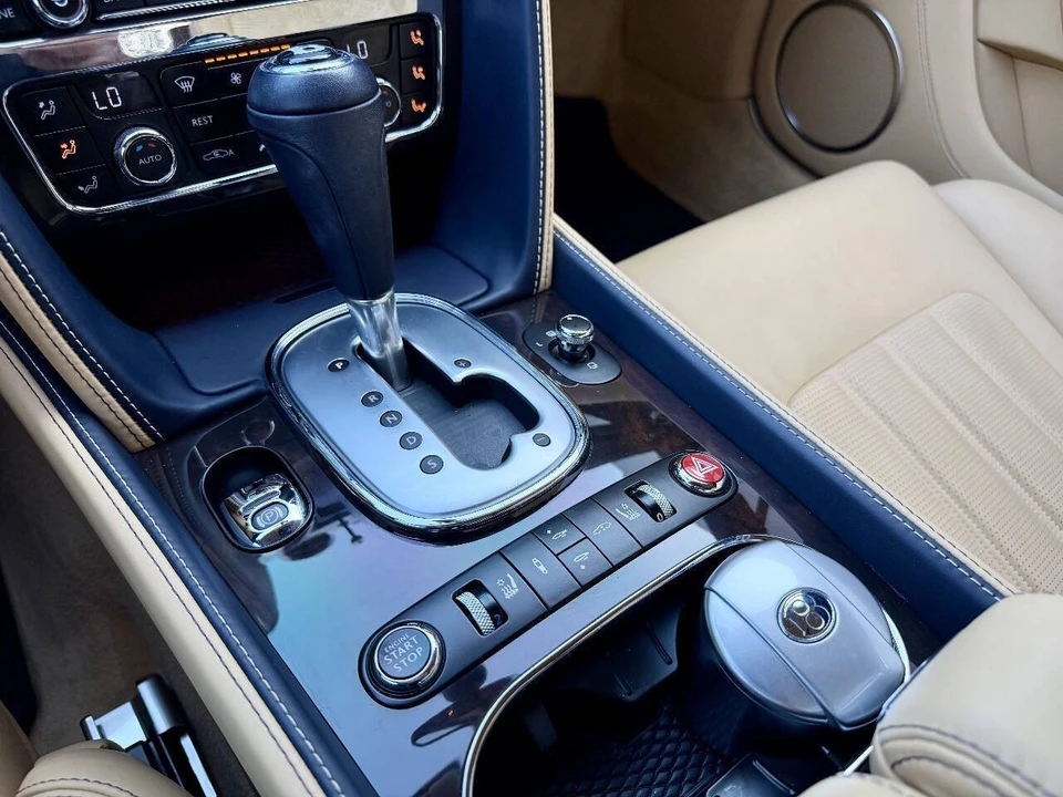 2012 Bentley Continental GT 2nd Gen - Image 26 of 31