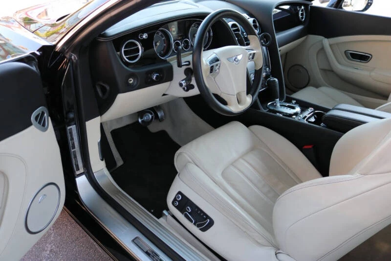 2012 Bentley Continental - Image 18 of 28