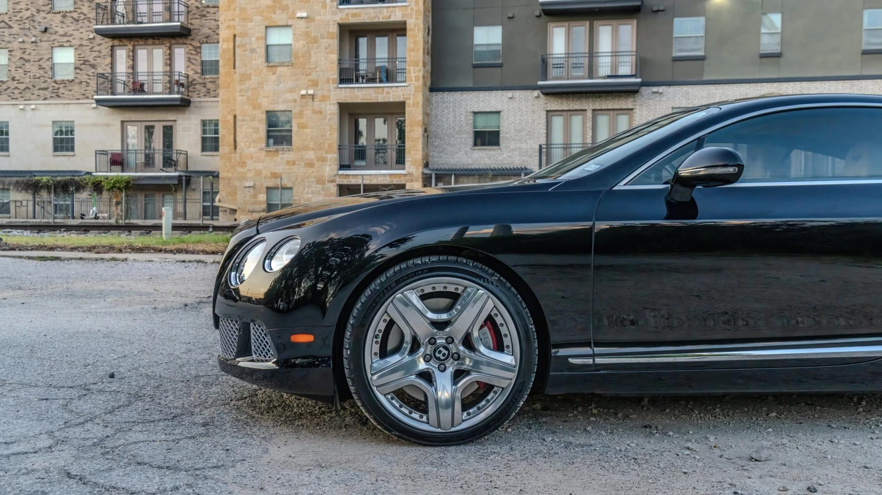 2012 Bentley Continental GT 2nd Gen - Image 17 of 31