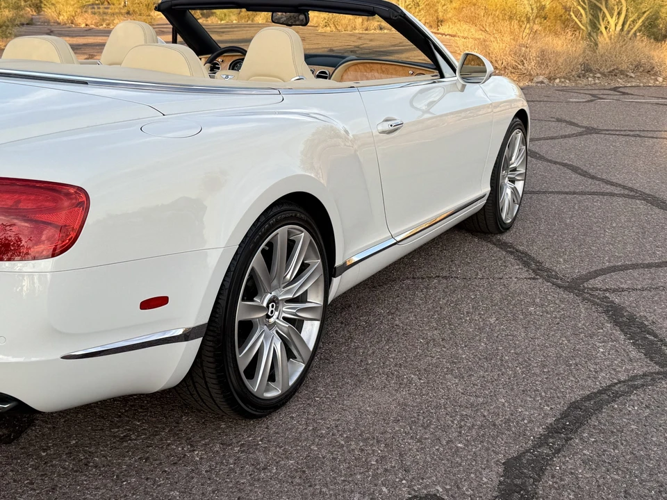 2012 Bentley Continental GTC - Image 26 of 31