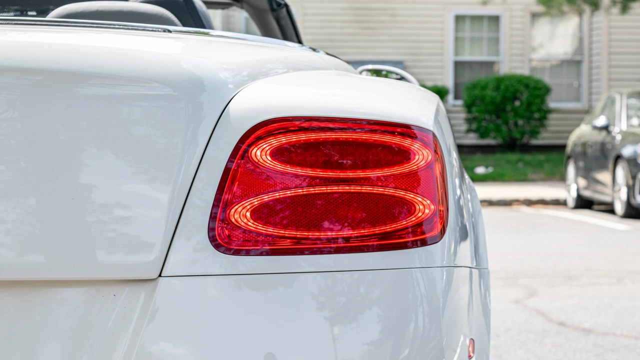 2012 Bentley Continental GTC - Image 23 of 31