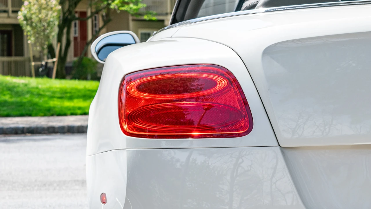 2012 Bentley Continental GTC - Image 22 of 31