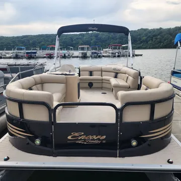 2012 Bentley Encore 200 Cruise RE