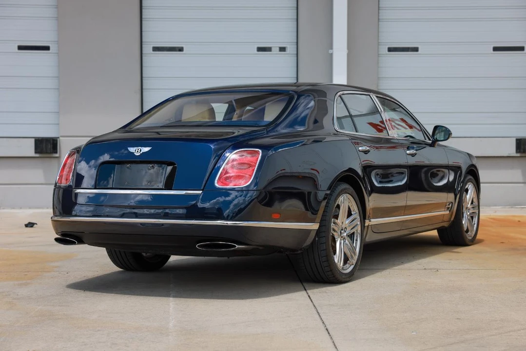 2012 Bentley - Image 11 of 31